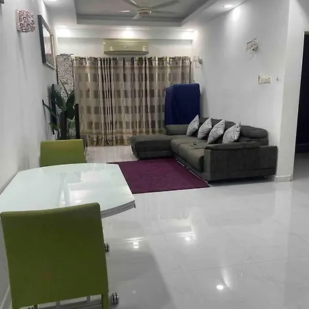 Bahtek Home With Pool & Private Parking Ampang  Exterior photo