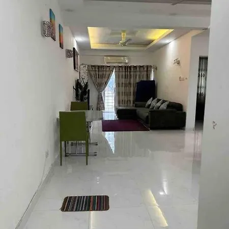 Bahtek Home With Pool & Private Parking Ampang  Exterior photo